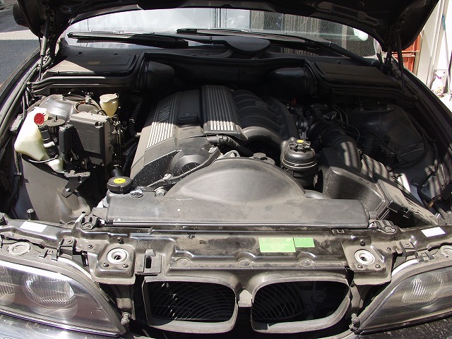 BMW E39 528i オーバーヒート1.jpg