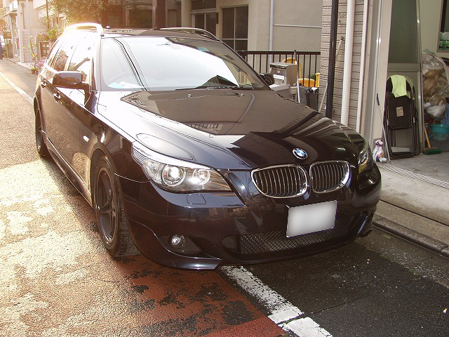 BMW E61 525i.jpg