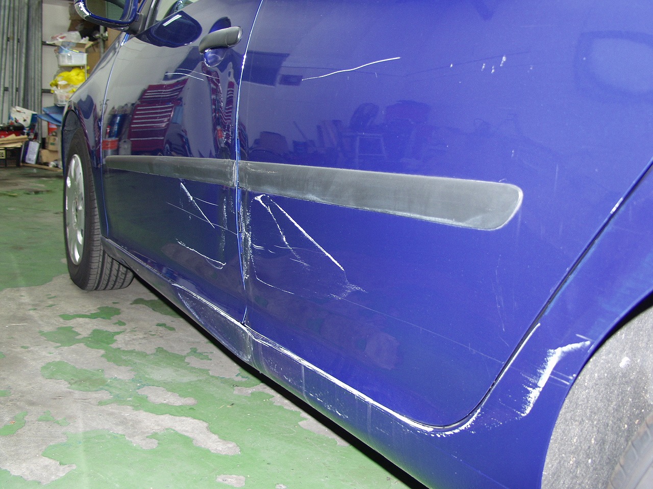 Vwゴルフ ドアのキズ へこみ修理 中古部品使用の格安修理 車検 板金塗装 修理 中古車の格安店 アクセスモーターサービス Vwゴルフ ドアのキズ へこみ修理 中古部品使用の格安修理 車検 板金塗装 修理 中古車の格安店 アクセスモーターサービス