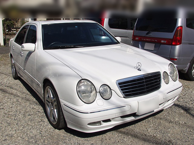 メルセデス・ベンツE320（W210）格安車検事例 - 車検・板金塗装・修理 