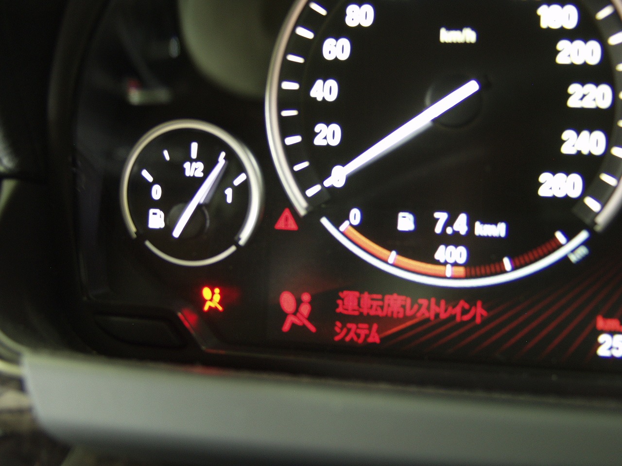 車検ng Bmw 640i F13 エアバッグ警告灯が点灯 車検 板金塗装 修理 中古車の格安店 アクセスモーターサービス