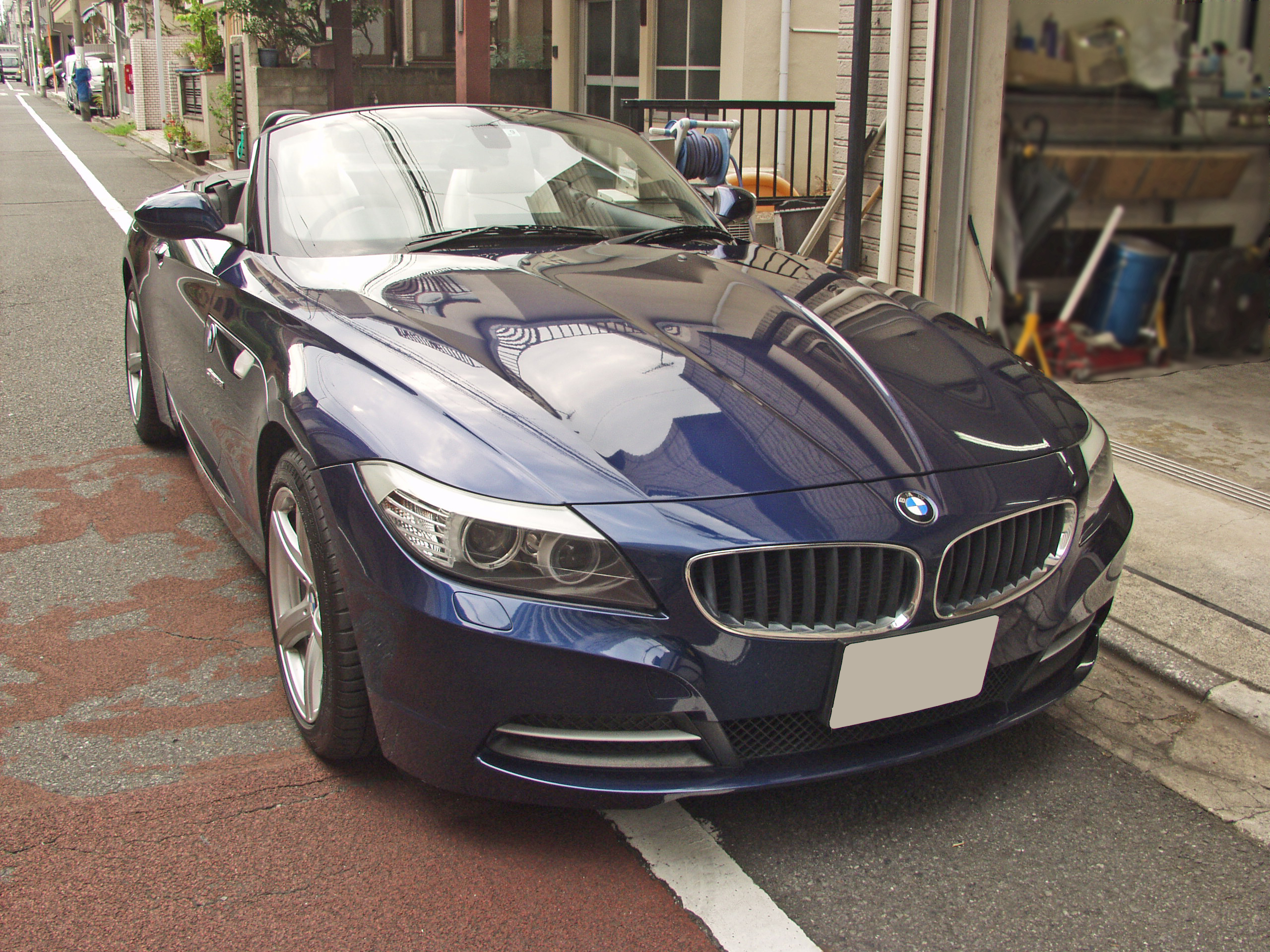 BMW E89 Z4 ルーフオープン時の画像　右前から